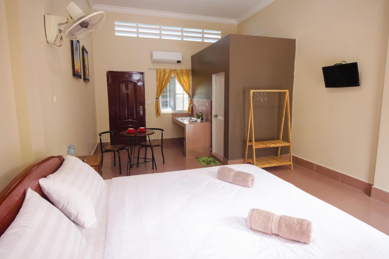 Lea'S Guesthouse And Restaurant Kampot Exteriör bild